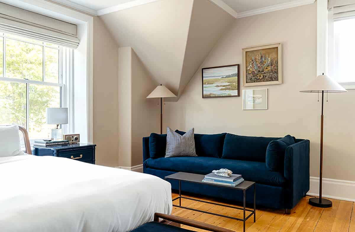 Lancaster guest room