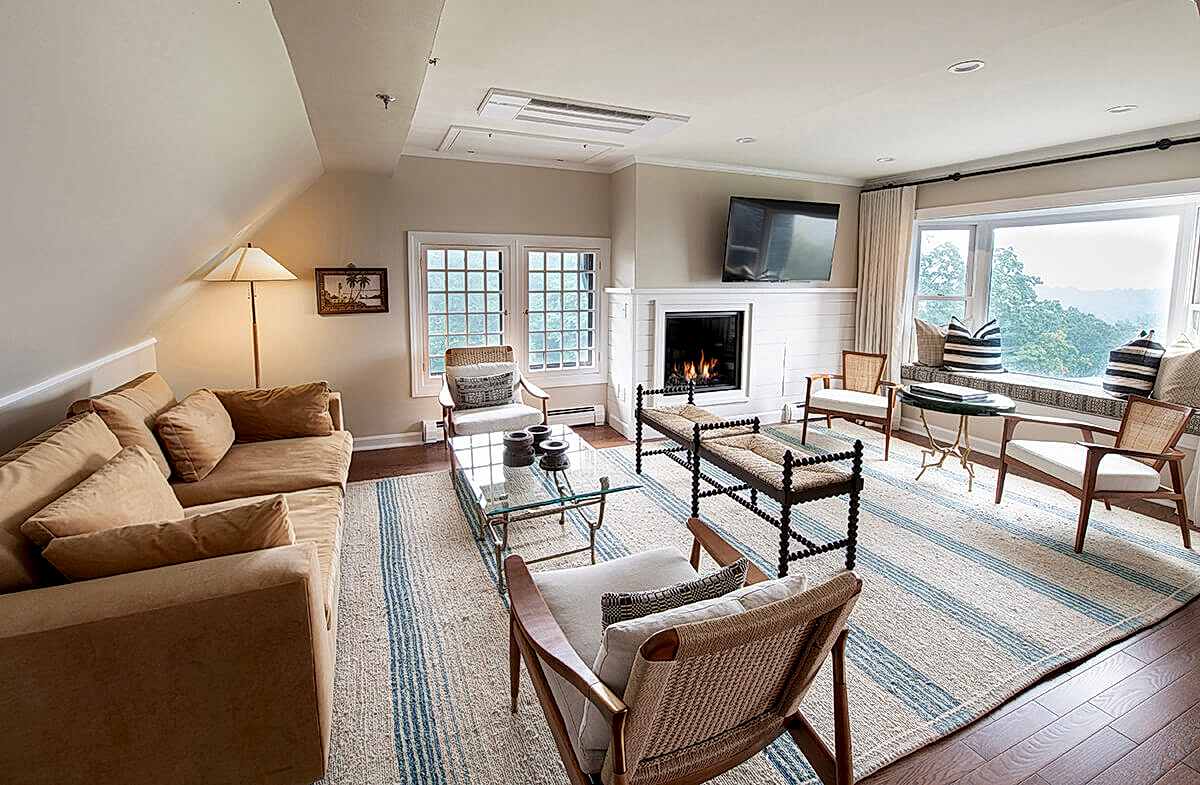 penthouse suite living space